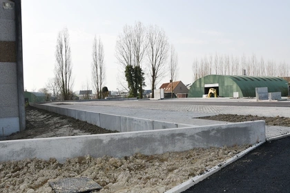 Betonnen Keerwanden, parking, boordstenen, CBS Beton, Wielsbeke 8