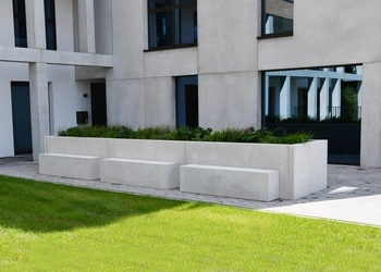 ZITBANKEN & TRIBUNES, Betonnen zitbanken, CBs Beton, traptreden